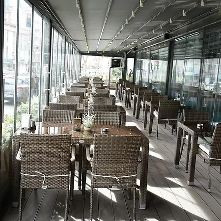 Atasehir Palace & Conference Otel 4*