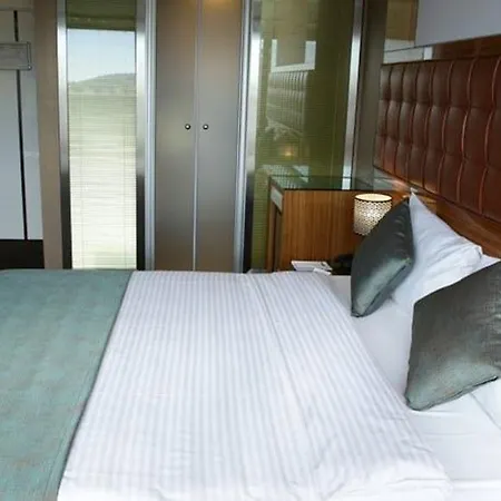 Atasehir Palace & Conference Otel 4*