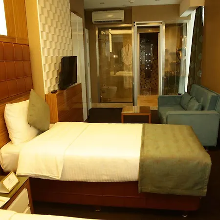 Otel Atasehir Palace & Conference 4*