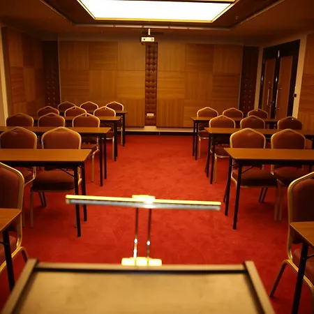 Ξενοδοχείο Atasehir Palace & Conference 4*