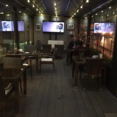 Atasehir Palace & Conference Ξενοδοχείο Sarigazi