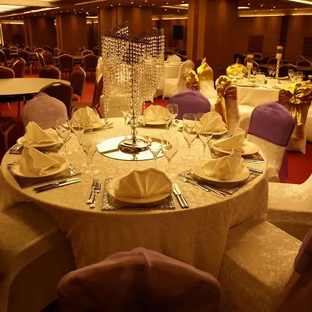 Atasehir Palace & Conference Hotell 4*